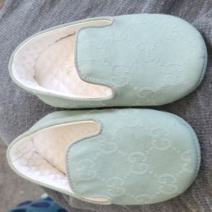Gucci slip on